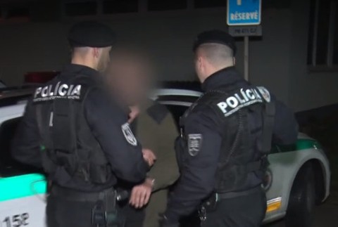 Vodič vyčíňal v uliciach Prešova. Jeho kaskadérske kúsky zastavili až policajné hliadky