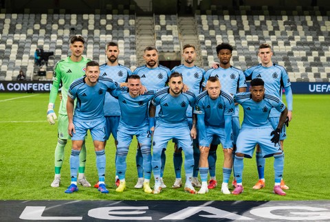 20251106SLOVAN_KUPIO_6171052