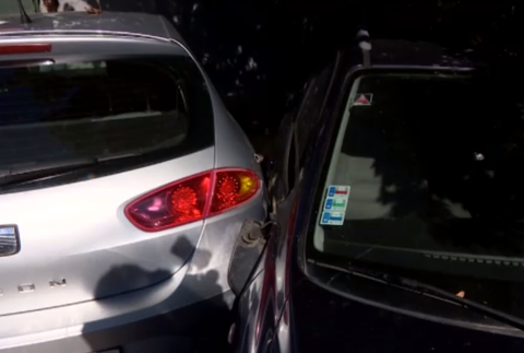 Obyvatelia Dunajskej Lužnej neverili svojim očiam, svoje autá si našli ráno zničené 