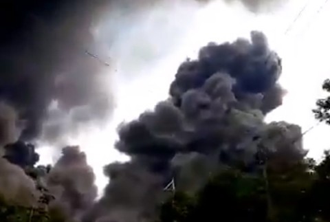 VIDEO: Po zemetrasení a cunami prišiel výbuch sopky. Sulawesi je pod oblakmi dymu