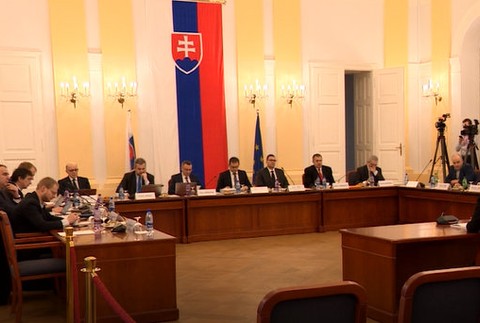 Vypočúvanie kandidátov na ústavných sudcov 