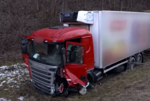 Pri tragickej nehode prišiel o život poslanec obecného zastupiteľstva, po zrážke s kamiónom bol na mieste mŕtvy