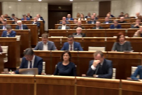 Strana SaS prišla o 9 členov. Poslanecký klub má nového predsedu