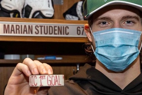 Studenič s pukom svojho prvého gólu v NHL