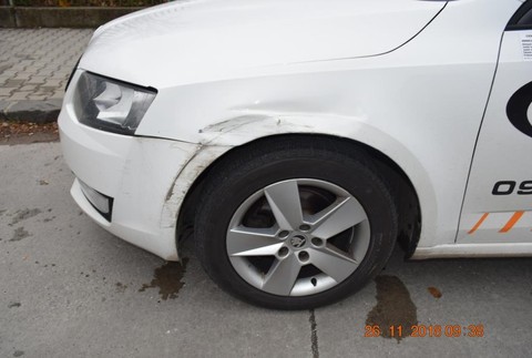 nehoda autobusu a taxíku 