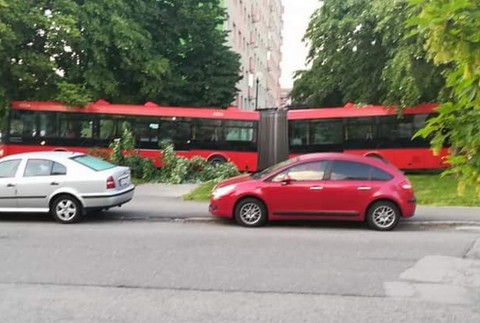 Nehoda, autobus, Dúbravka