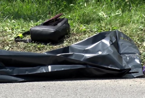 [multi] Policajt zrazil ženu 1979