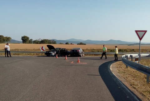 nehoda na križovatke v Čeladiciach