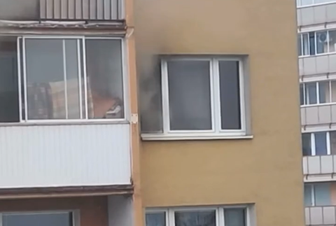 Byt v Košiciach zachvátil požiar 