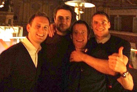 Wiggins Bradley oslava kamaráti