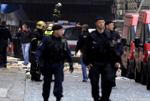 Praha výbuch polícia