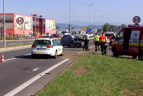 Nehoda, ušiel šofér54