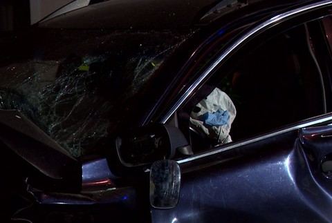 Čelná zrážka autobusu a auta sa skončila tragédiou