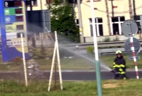 Popradskí hasiči zasahovali na čerpacej stanici. Unikal tam plyn