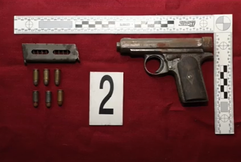 Česká polícia stíha 14 ľudí kvôli dovážaniu drog zo Slovenska (2)