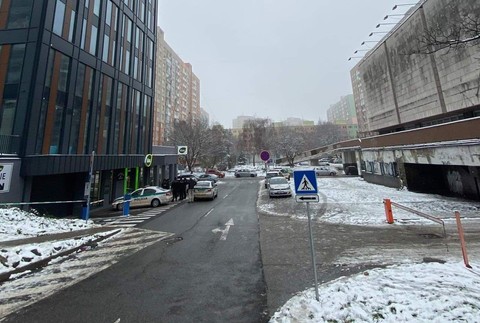 V Košiciach sa pri nákupnom centre strieľalo. Jeden z policajtov mal skončiť v nemocnici