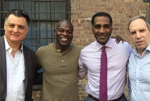 Joseph Siravo s kolegami