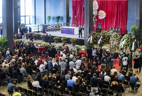 štátny pohreb obetí v Janove