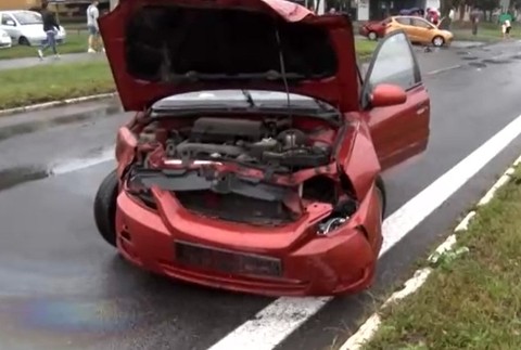 Vážna nehoda na križovatke.