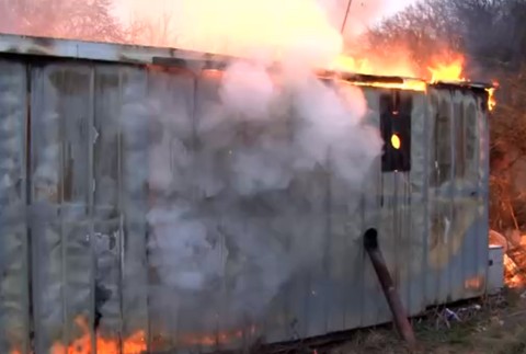 Krutá smrť v plameňoch. Zásah hasičov nepomohol