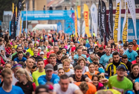 Hlavné mesto v pohybe. Do Bratislavy sa cez víkend chystajú tisíce bežcov