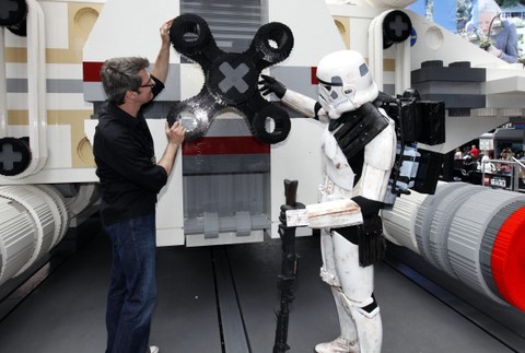 Lego vesmírna bojová loď New Zork Times Square