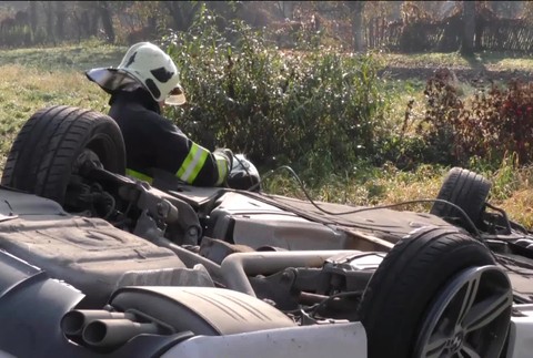 [multi] havarovali policajti 5827