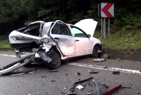 Vodička nezvládla prejazd zákrutou, čelnej zrážke už nedokázala zabrániť 