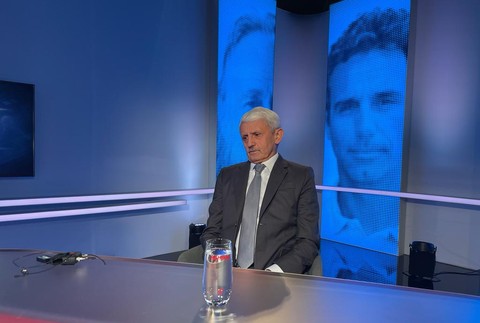 Analýzy Na hrane s Mikulášom Dzurindom