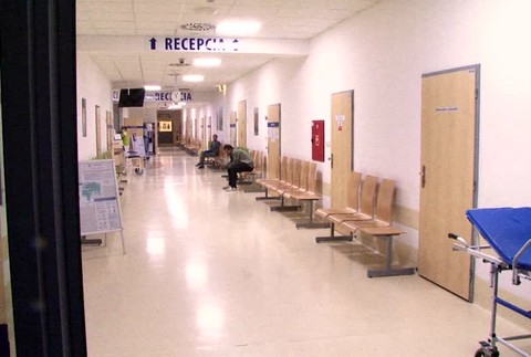 [multi] Zrazeny chlapec 3715