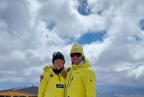 Nela Pocisková na lyžovačke s rodinou