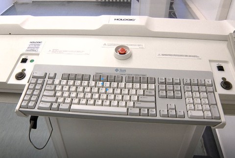 prístroj na mamografiu