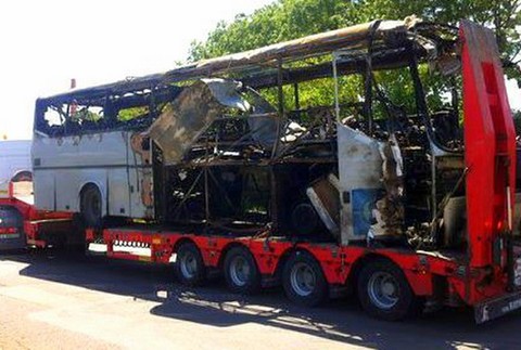 Burgas letisko zničený autobus Bulharsko atentát výbuch