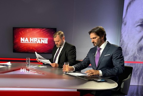 6fe79552-3e2d-4db4-9c63-6729f5759be3