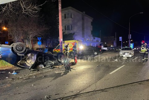 316414292_1565542893868235_2964361678282204386_n