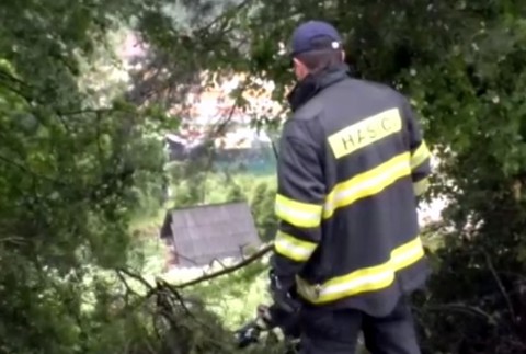 V Rudňanoch havarovala matka s tromi deťmi