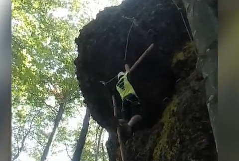 Horskí záchranári na Skalke sa opäť nezastavili. Ďalší odvážni lezci nezvládli najťažšiu ferratu 