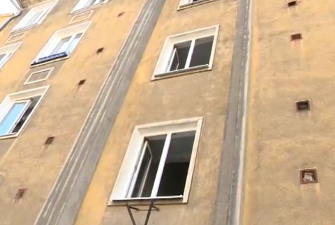 Pri požiari bratislavskej bytovky zomrel muž. 