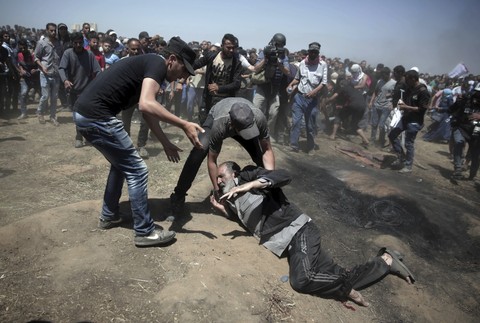 Protestujúci obyvatelia Izrael - Palestína