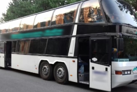 V tuneli Branisko uviazla stovka ľudí4508