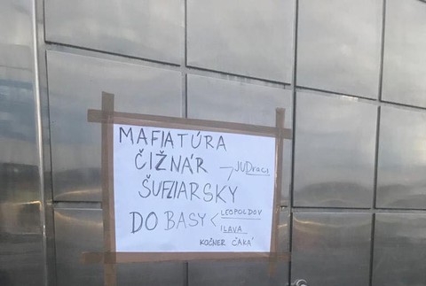 56247760_393900438113946_3463698984567046144_n