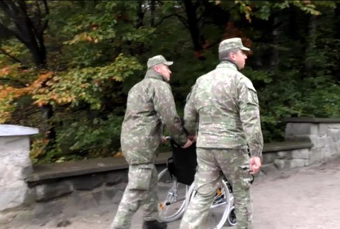 Na Dukle si pripomenuli jednu z najťažších horských bitiek u nás. Vojaci zomierali po tisícoch