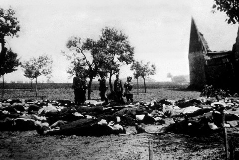 Lidice vyhladenie vypálenie vyvraždenie ľudia historická fotografia