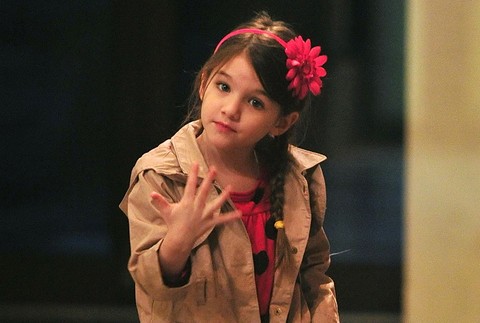 Suri Cruise, dcérka Toma Cruisea a Katie Holmes, oslávila 5 rokov