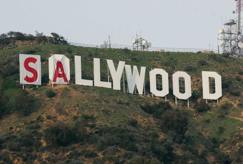 napis hollywood savethepeak