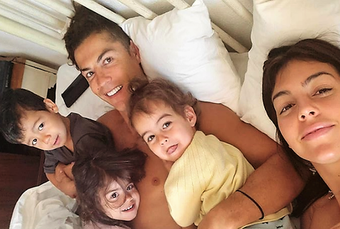 Cristiano Ronaldo s rodinou