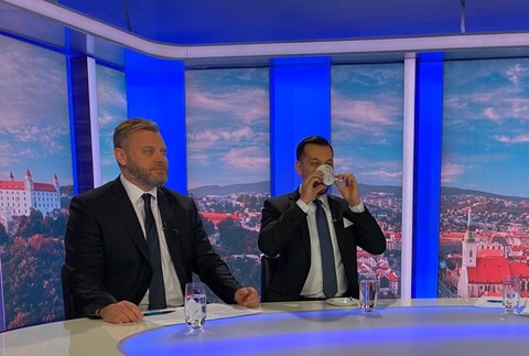 Analýzy Na hrane s Jurajom Šeligom a Jurajom Krúpom