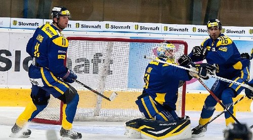 ŠHK 37 Piešťany - HC Košice
