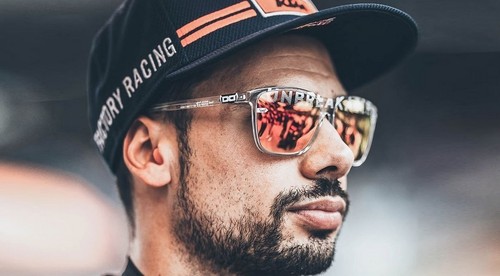 Jazdec MotoGP splodil dieťa s nevlastnou sestrou
