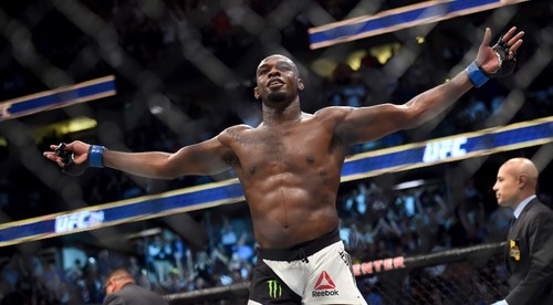 Nepoučiteľný Jones! Šampióna UFC opäť zatkli